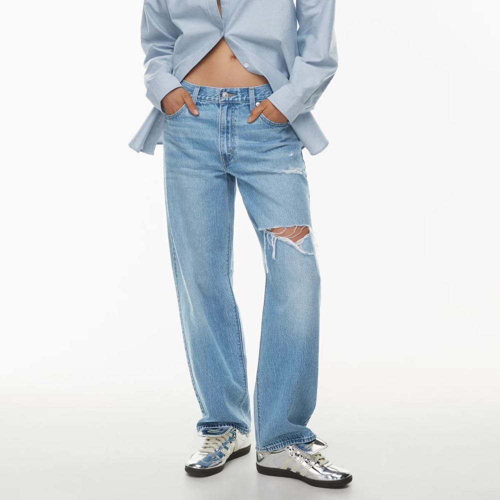 Aritzia Levi’s Baggy Dad Jean